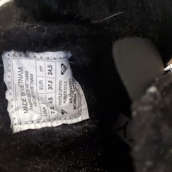 Roxy Black Ivan Fur High-Top Sneaker - Picture 9 of 16